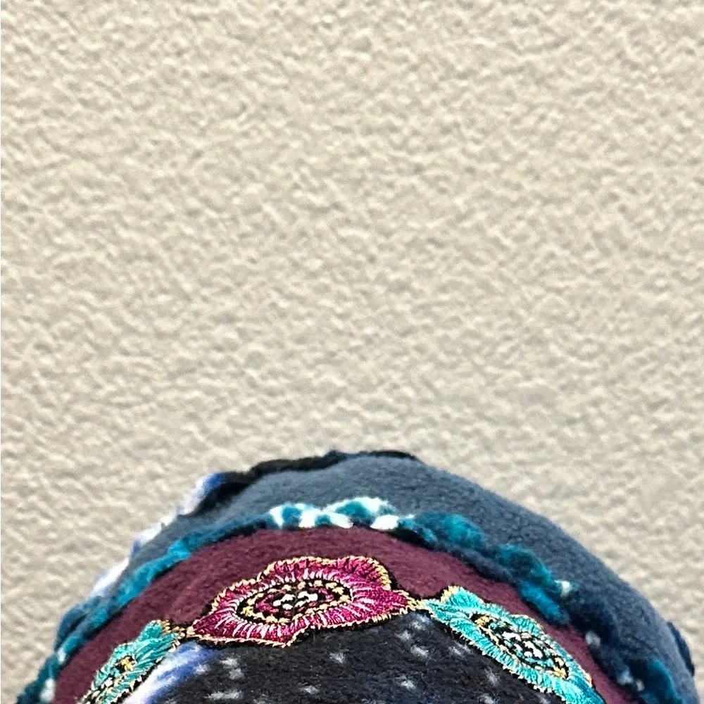 Bohemian Floral Embroidered Women's Hat - Picture 7 of 8